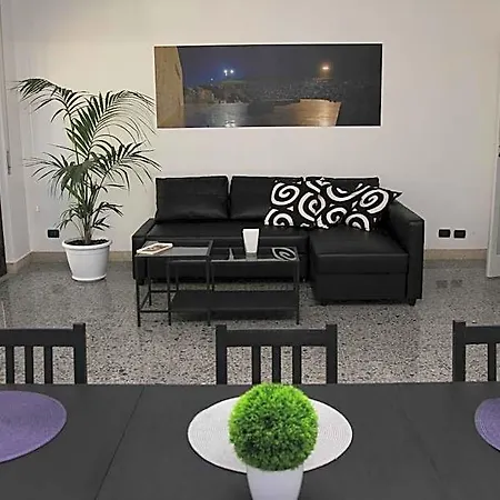 Mythos Bed & Breakfast 3*